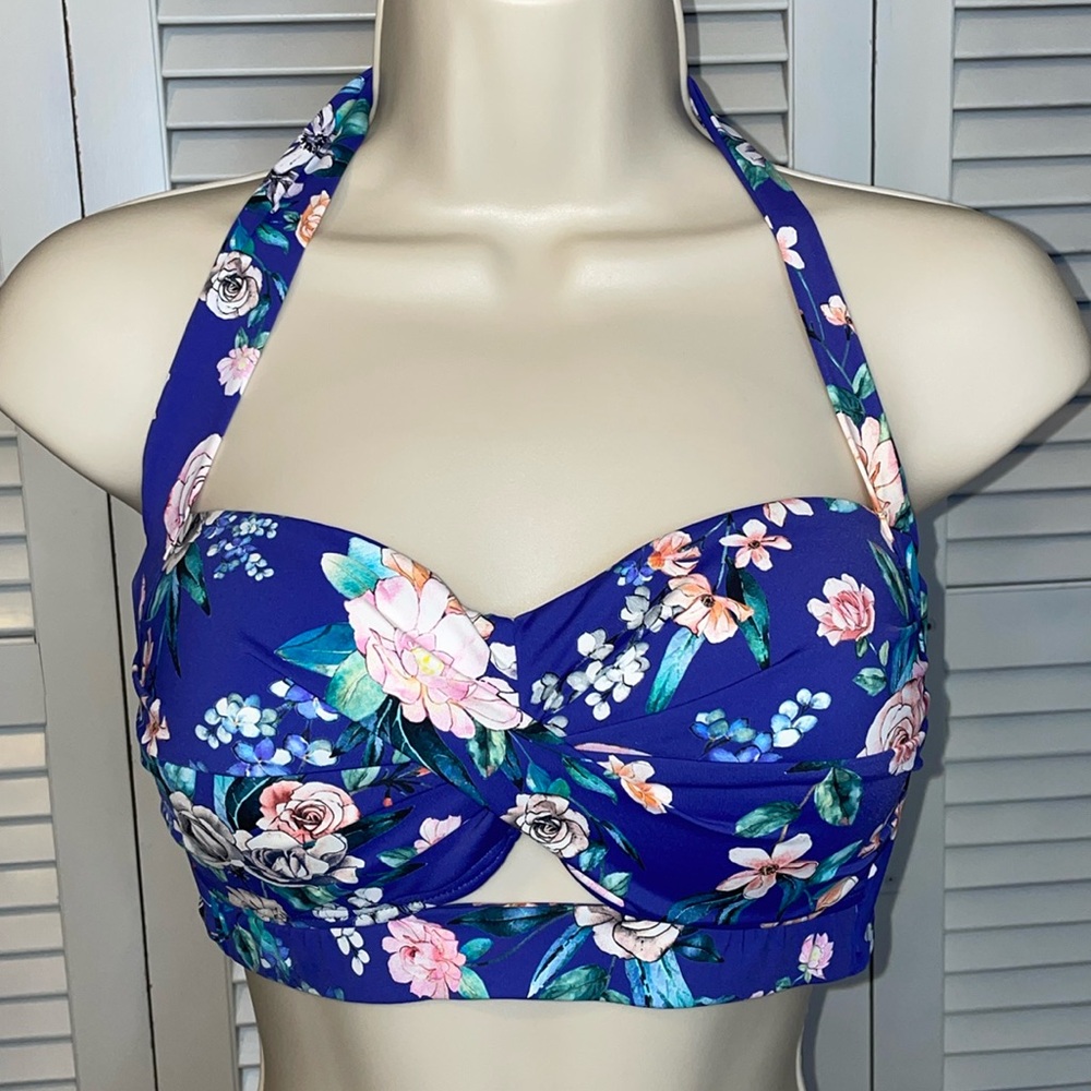 NWOT Cremieux Floral Bikini Top - Sz L